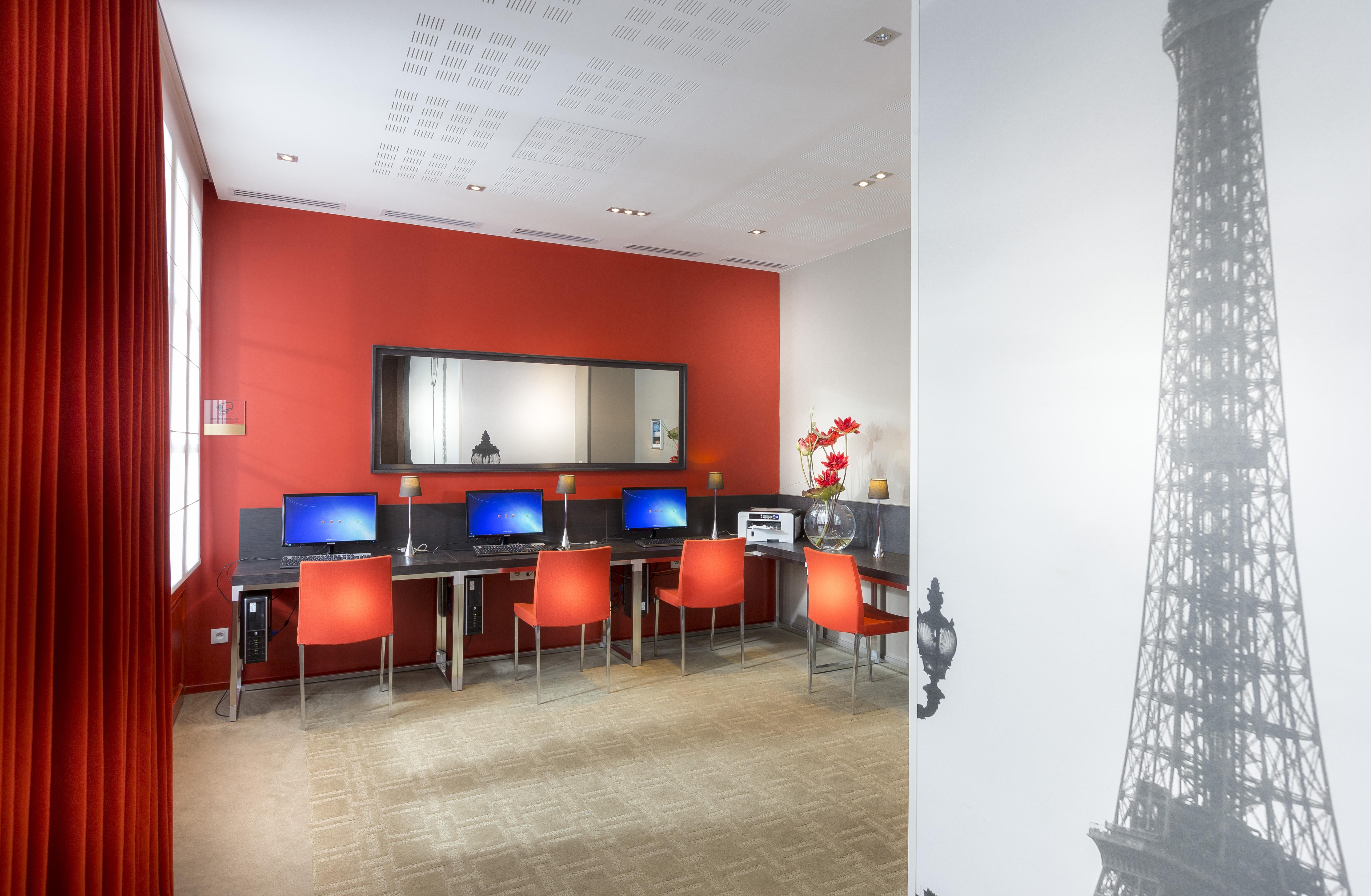 ไฮพาร์ค บาย อดาจิโอ เซอรี วาล เดอรอป Aparthotel เซร์ริส ภายนอก รูปภาพ