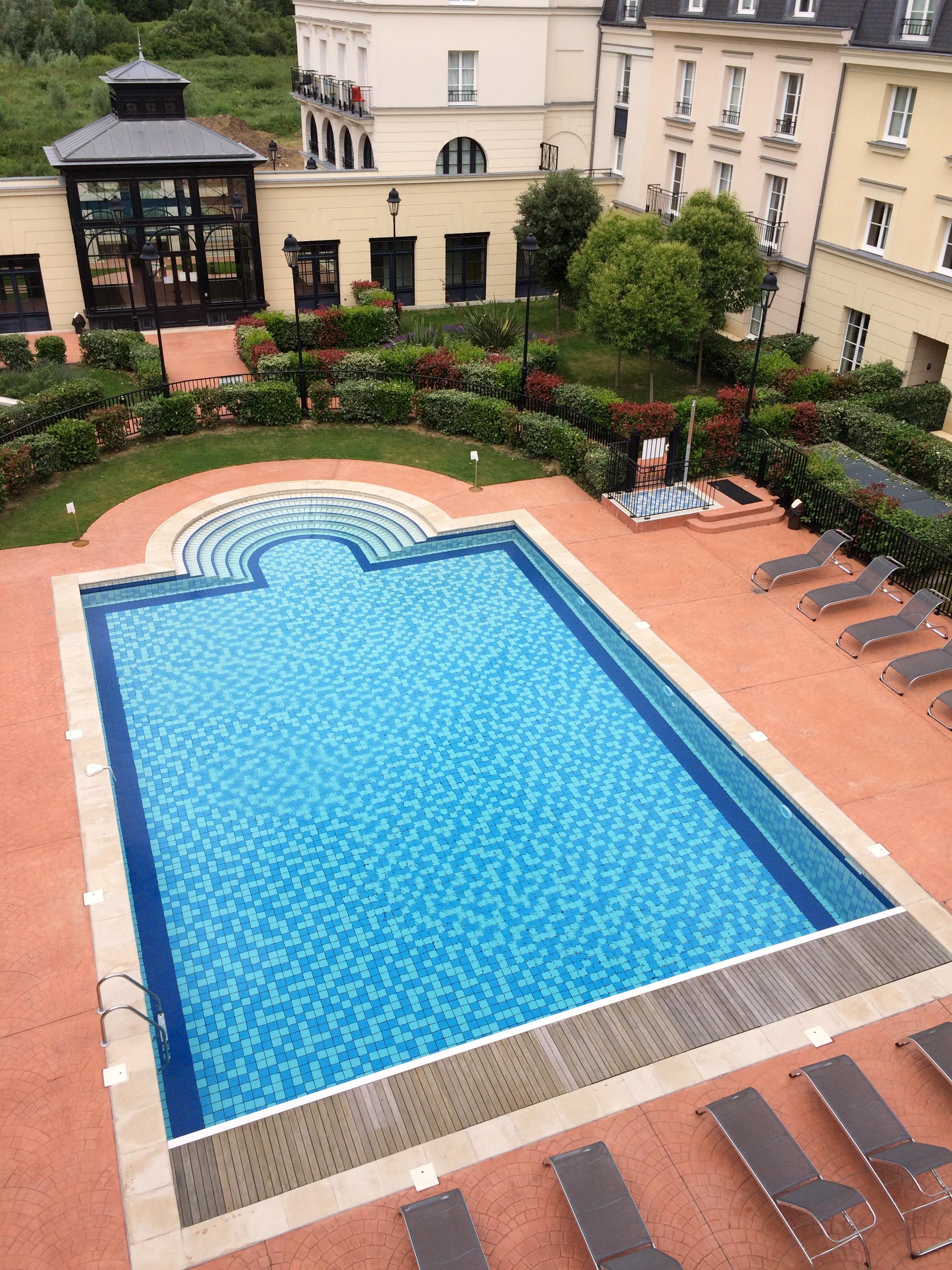 ไฮพาร์ค บาย อดาจิโอ เซอรี วาล เดอรอป Aparthotel เซร์ริส ภายนอก รูปภาพ