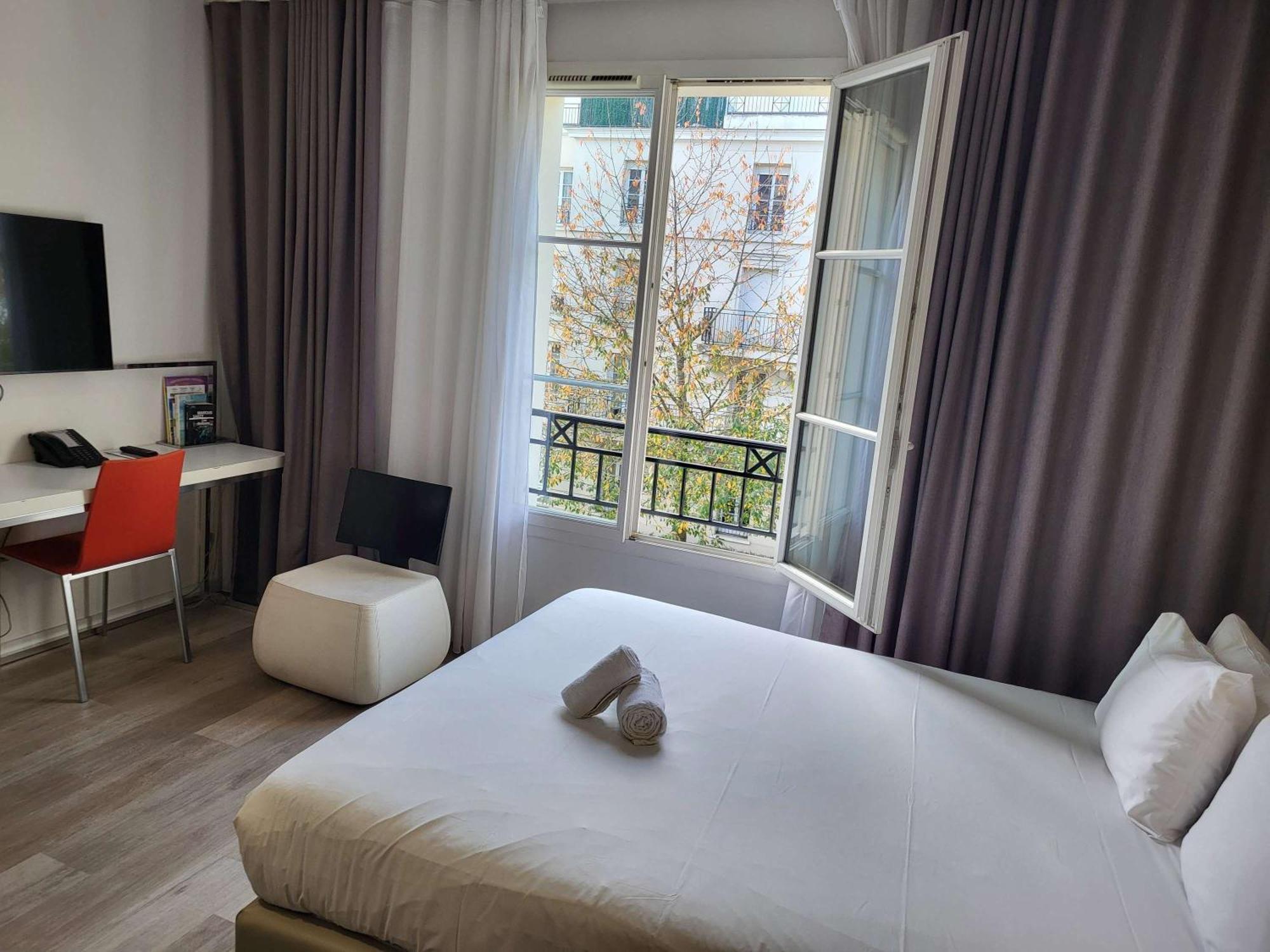 ไฮพาร์ค บาย อดาจิโอ เซอรี วาล เดอรอป Aparthotel เซร์ริส ภายนอก รูปภาพ