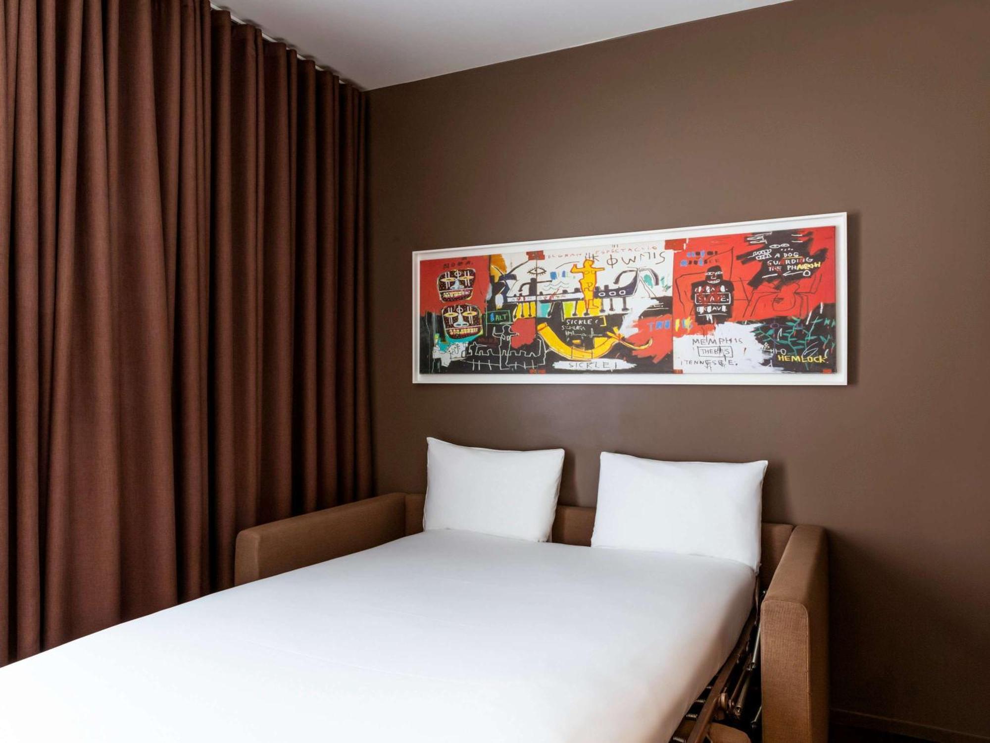 ไฮพาร์ค บาย อดาจิโอ เซอรี วาล เดอรอป Aparthotel เซร์ริส ภายนอก รูปภาพ