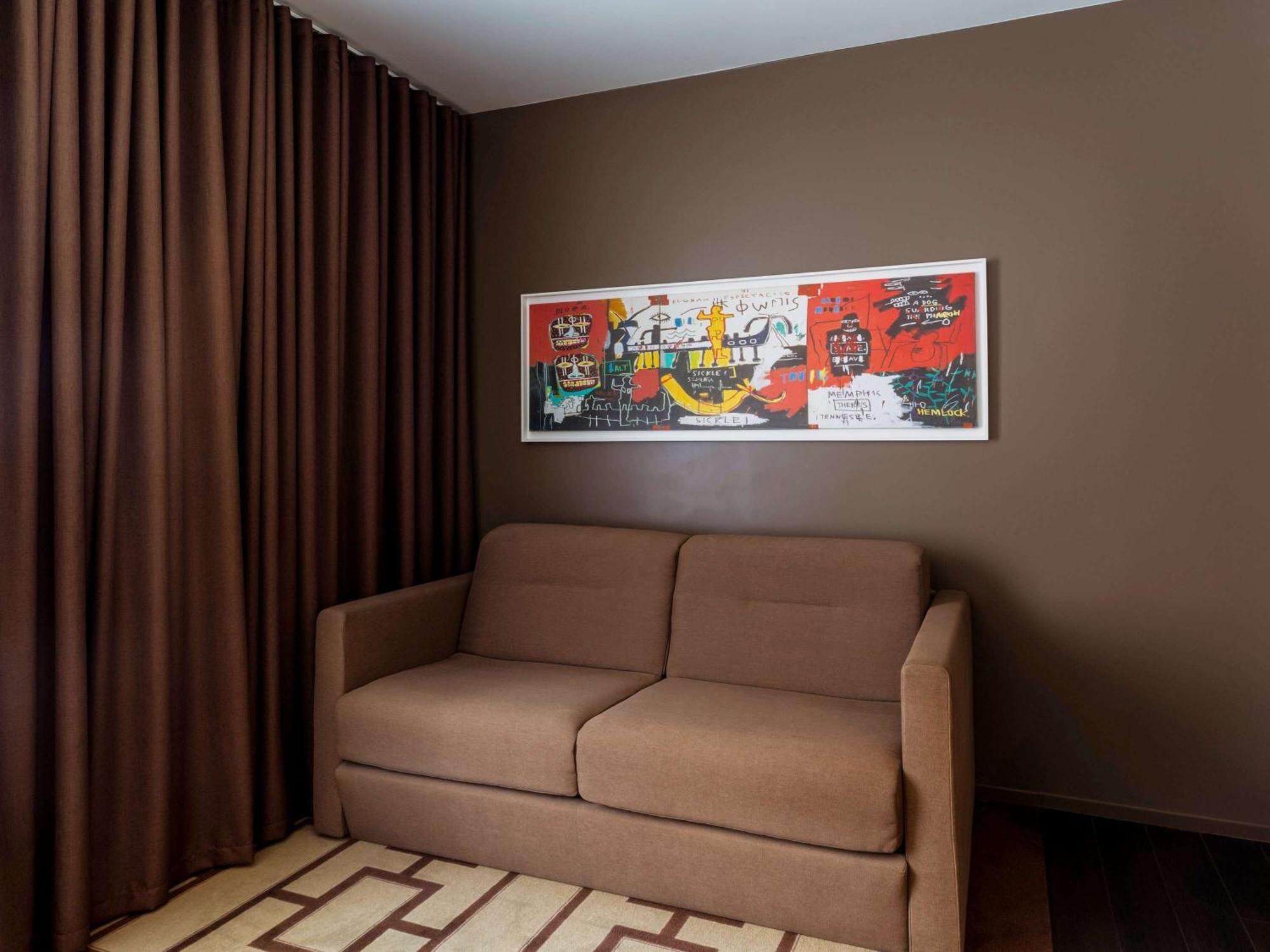 ไฮพาร์ค บาย อดาจิโอ เซอรี วาล เดอรอป Aparthotel เซร์ริส ภายนอก รูปภาพ